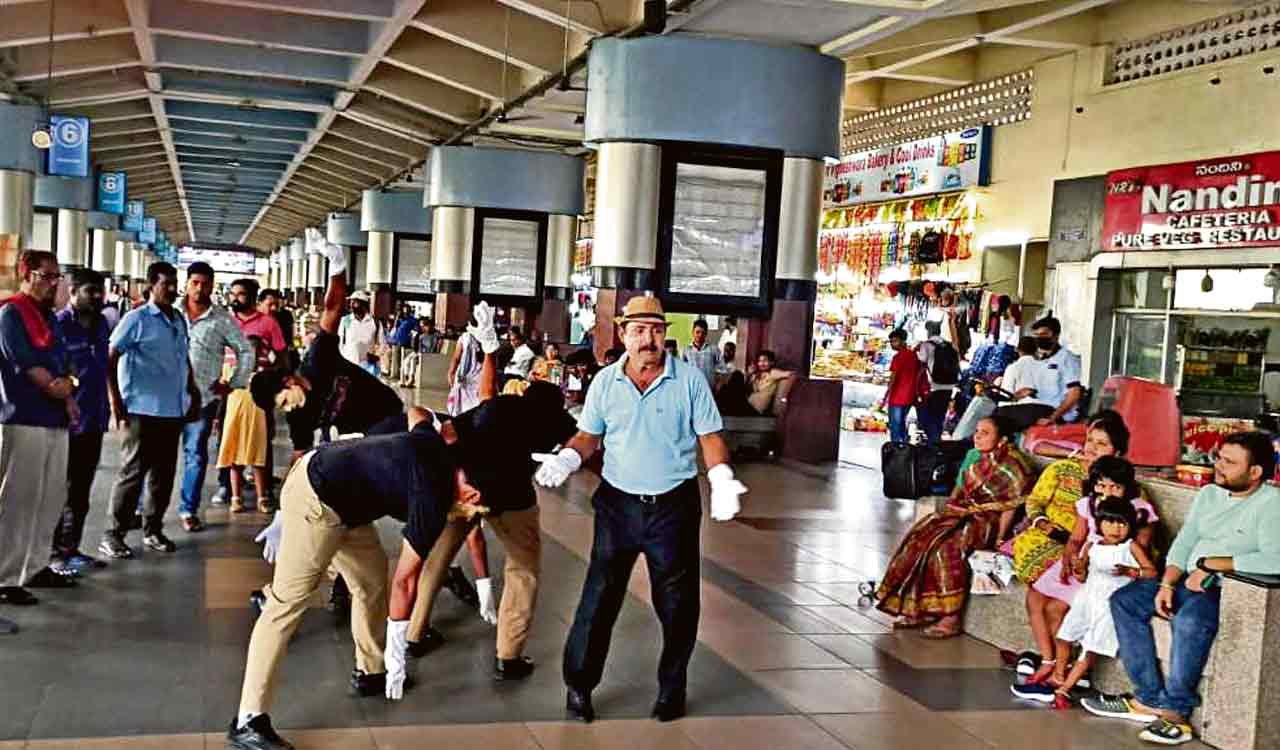 Hyderabad Traffic Police to reach out to school students to spread traffic awareness