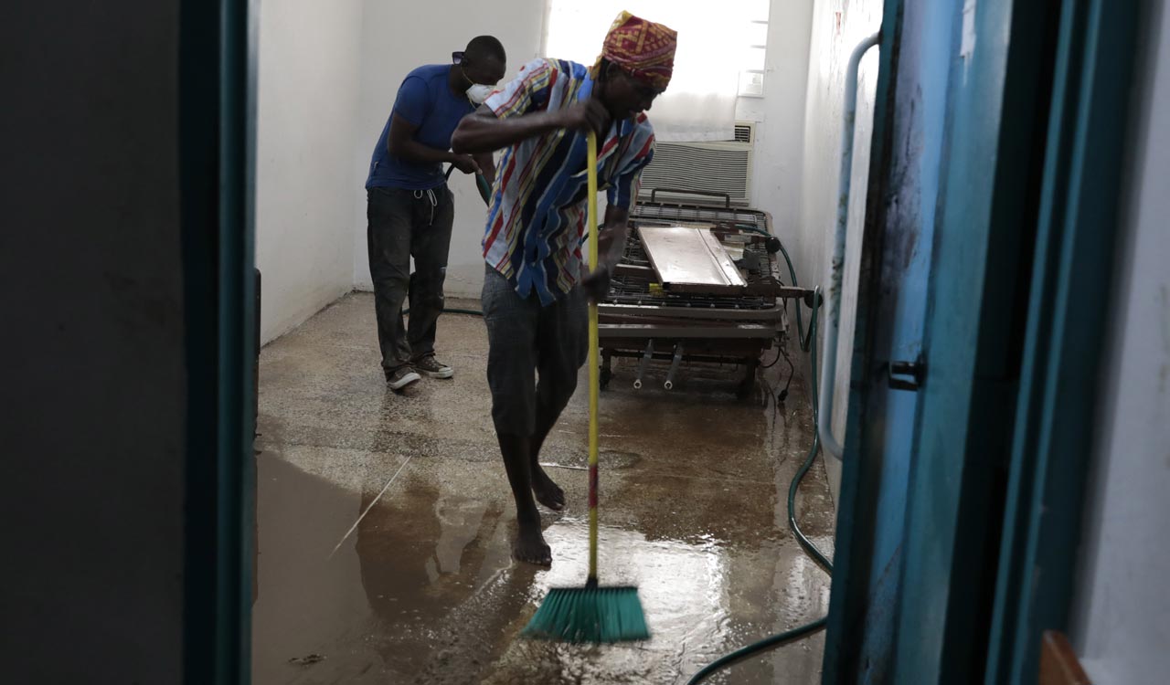 Floods in Haiti kill 42, displace 13,000 people