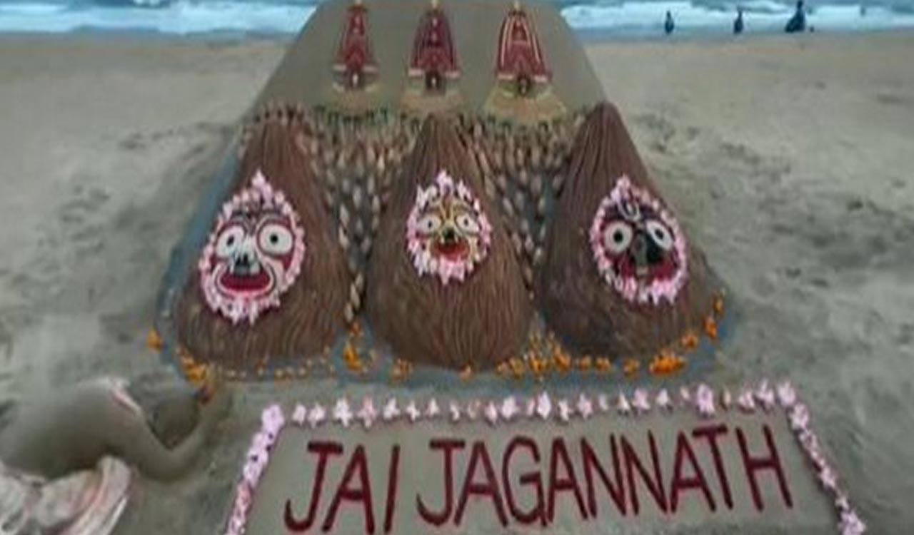 Odisha Rath Yatra: Sudarsan Pattnaik uses 250 coconuts in sand art of Lord Jagannath at Puri beach