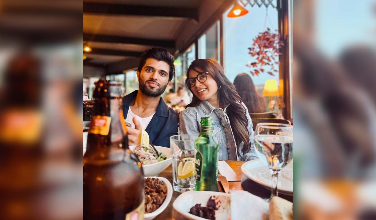 Samantha shares picture with Vijay Deverakonda
