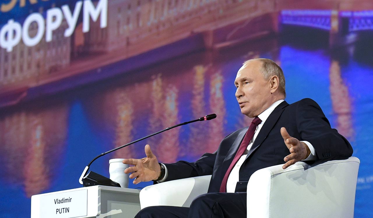 Putin touts Russian economy, says Ukraine’s president is ‘shame to Jewish people’