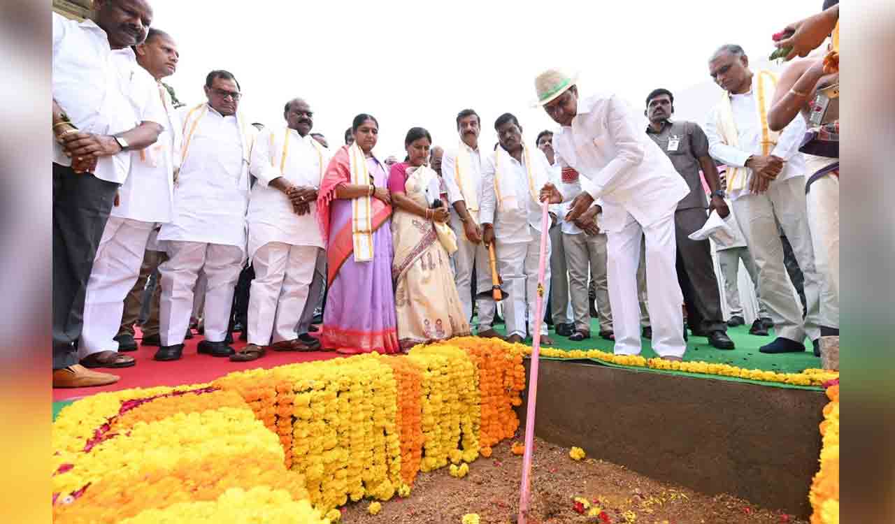 TS growth story second to none, says CM KCR; announces Metro Rail to Patancheru
