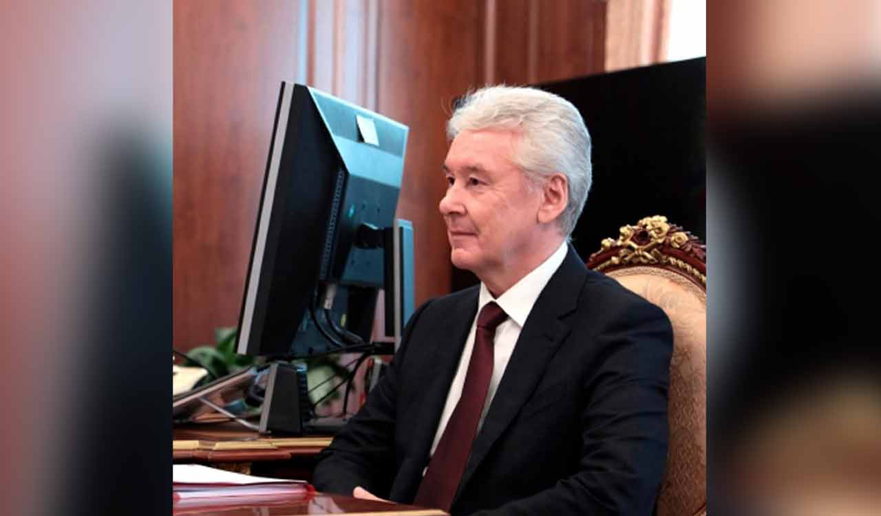 Moscow Mayor tells residents to avoid travelling, outdoor events suspended