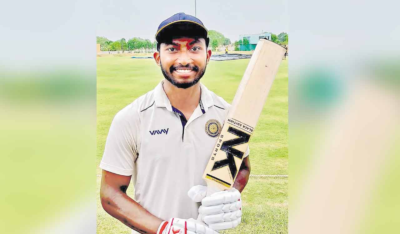 Varun, Charan star for MP Colts at HCA A Division three-day league