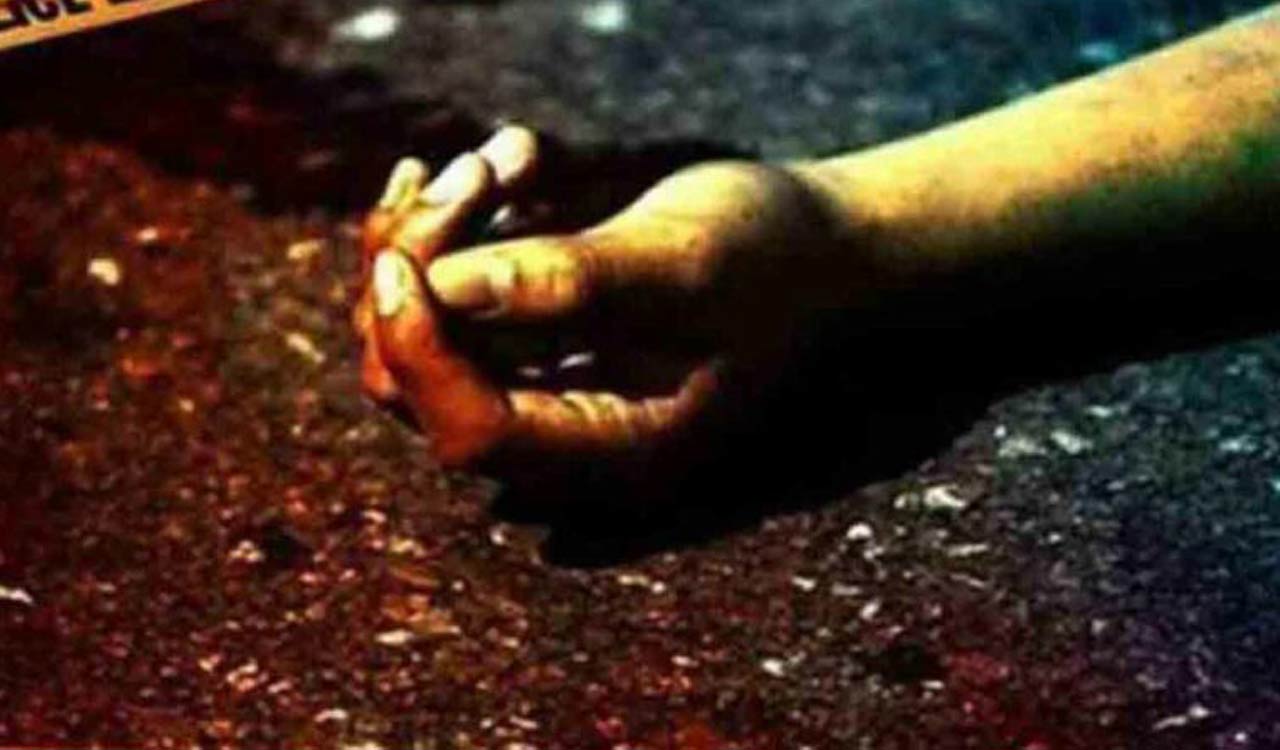Hyderabad: Unidentified persons kill elderly women, decamp with jewellery