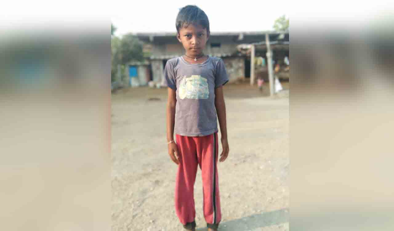 Class 6 student falls under tractor at Marripalligudem in Hanamkonda