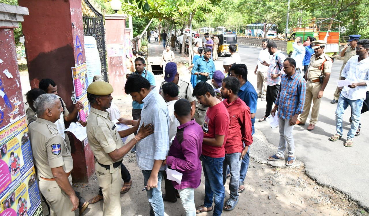 TSPSC Group I prelims: Candidates find questions tough with twisted options