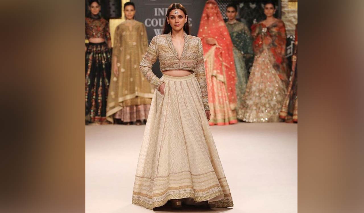 Aditi Rao Hydari brings royal grace to India Couture Week