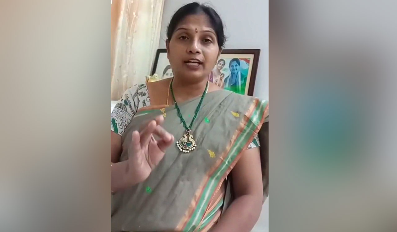 Anti-farmer history haunts Congress, videos show Revanth just parroting Sonia