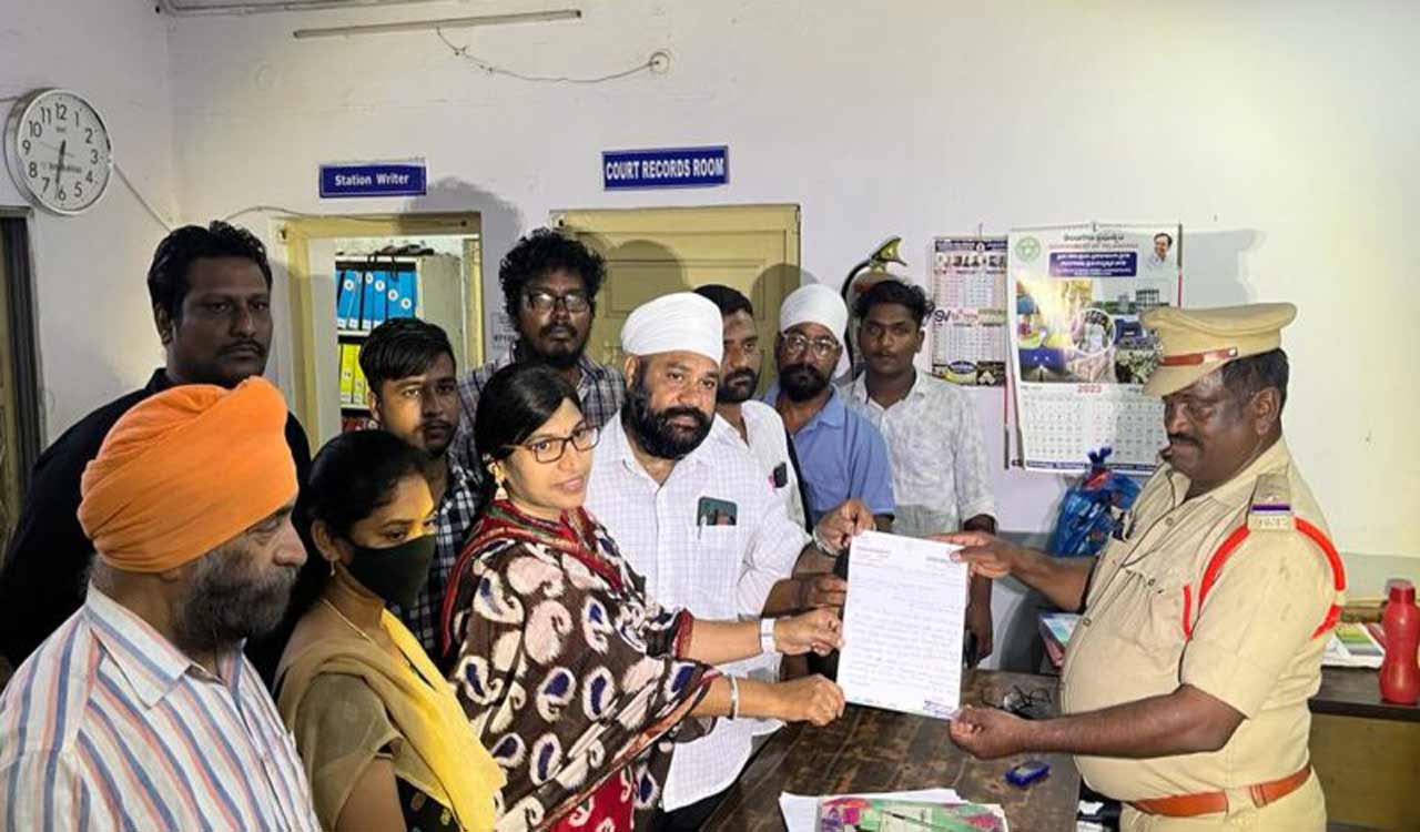 BRS corporator asks for probe into Rs 100 crore ads by Bandi Sanjay