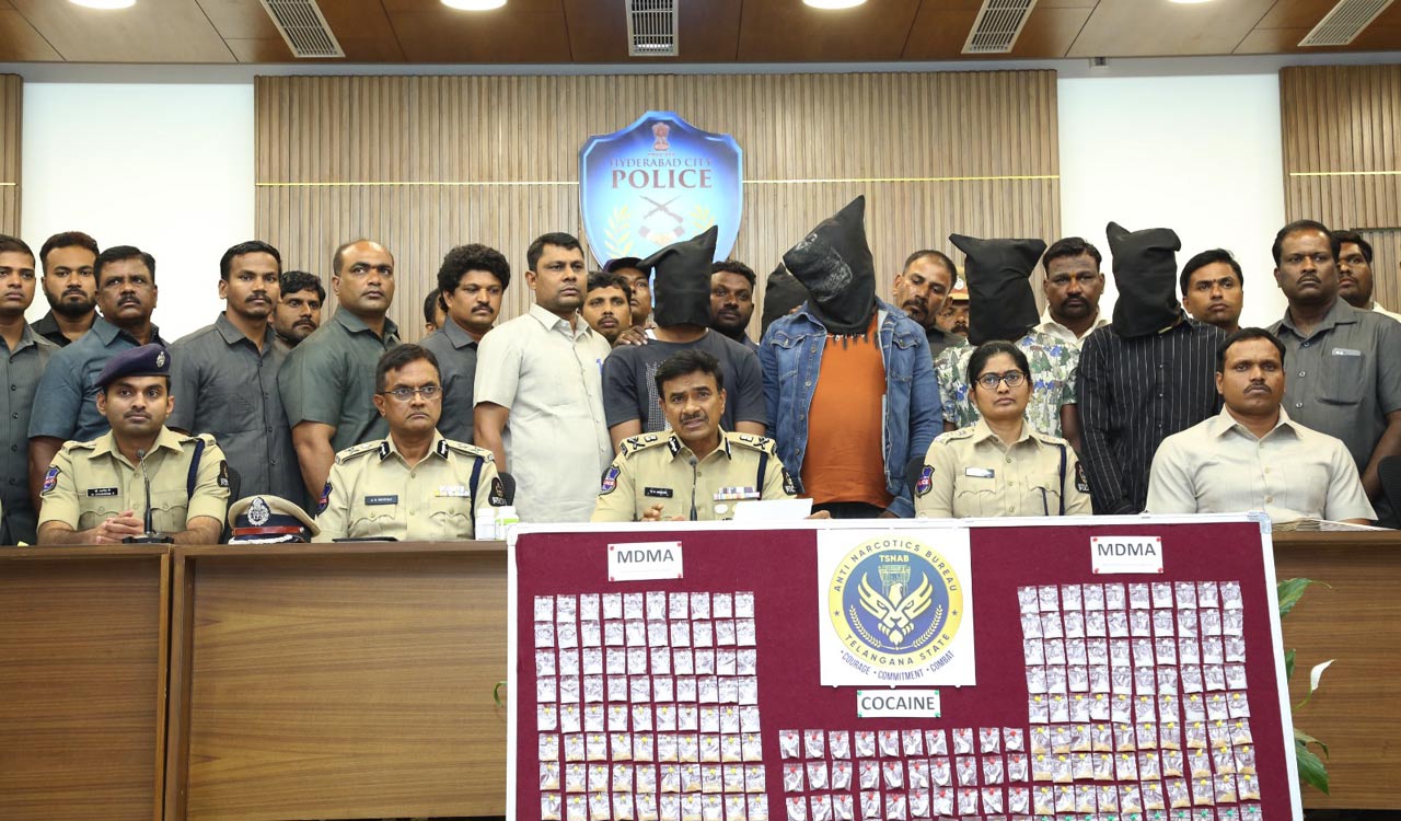 International drug racket busted, narcotics worth Rs 1 crore seized in Hyderabad