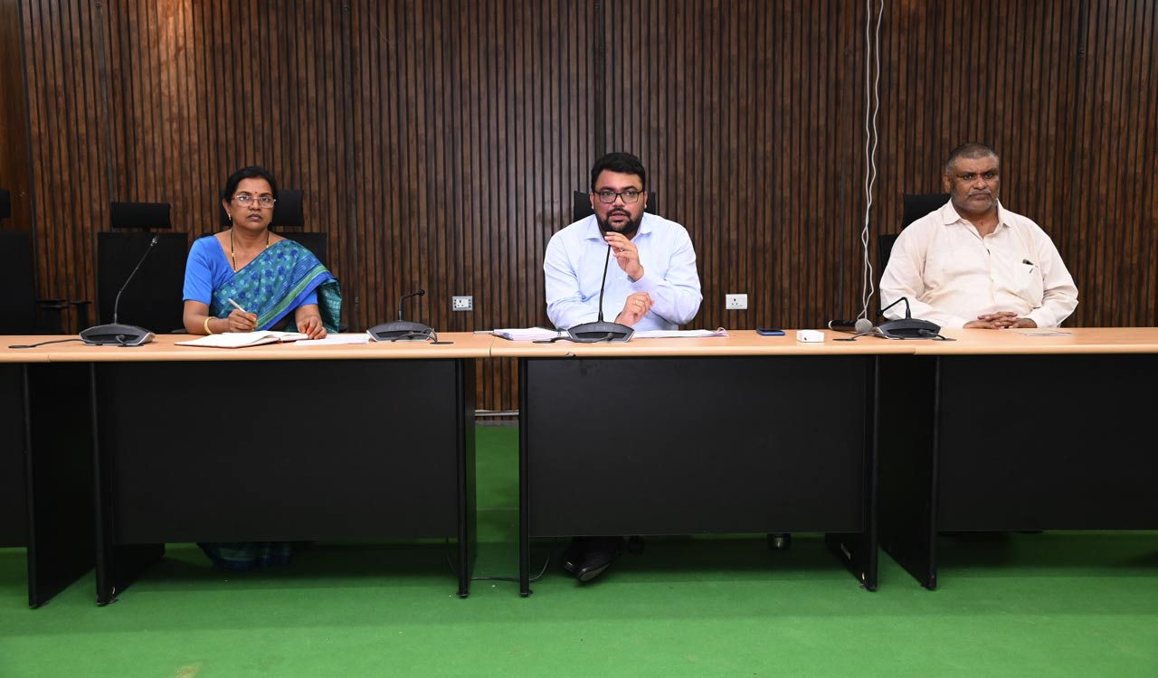 Mancherial Collector asks officials to promote horticulture crops