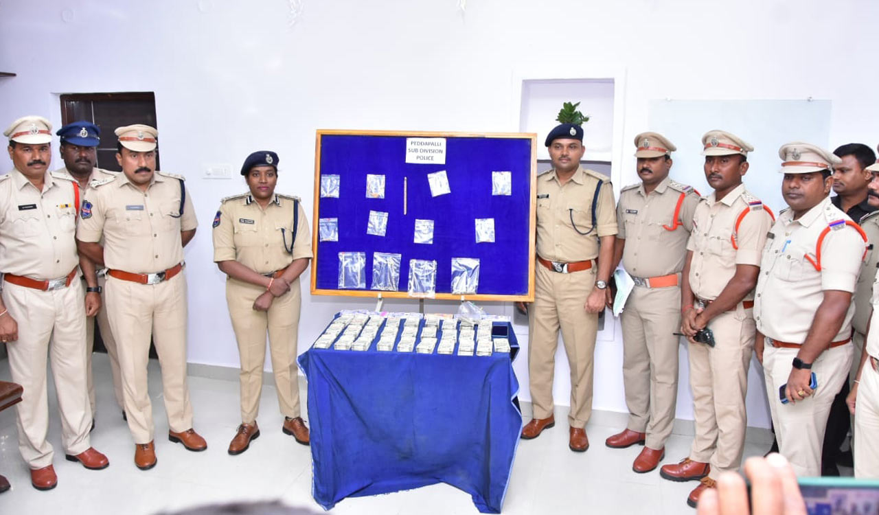 Peddapalli: Sultanabad police arrest burglar, recover property worth Rs 19.11 lakh