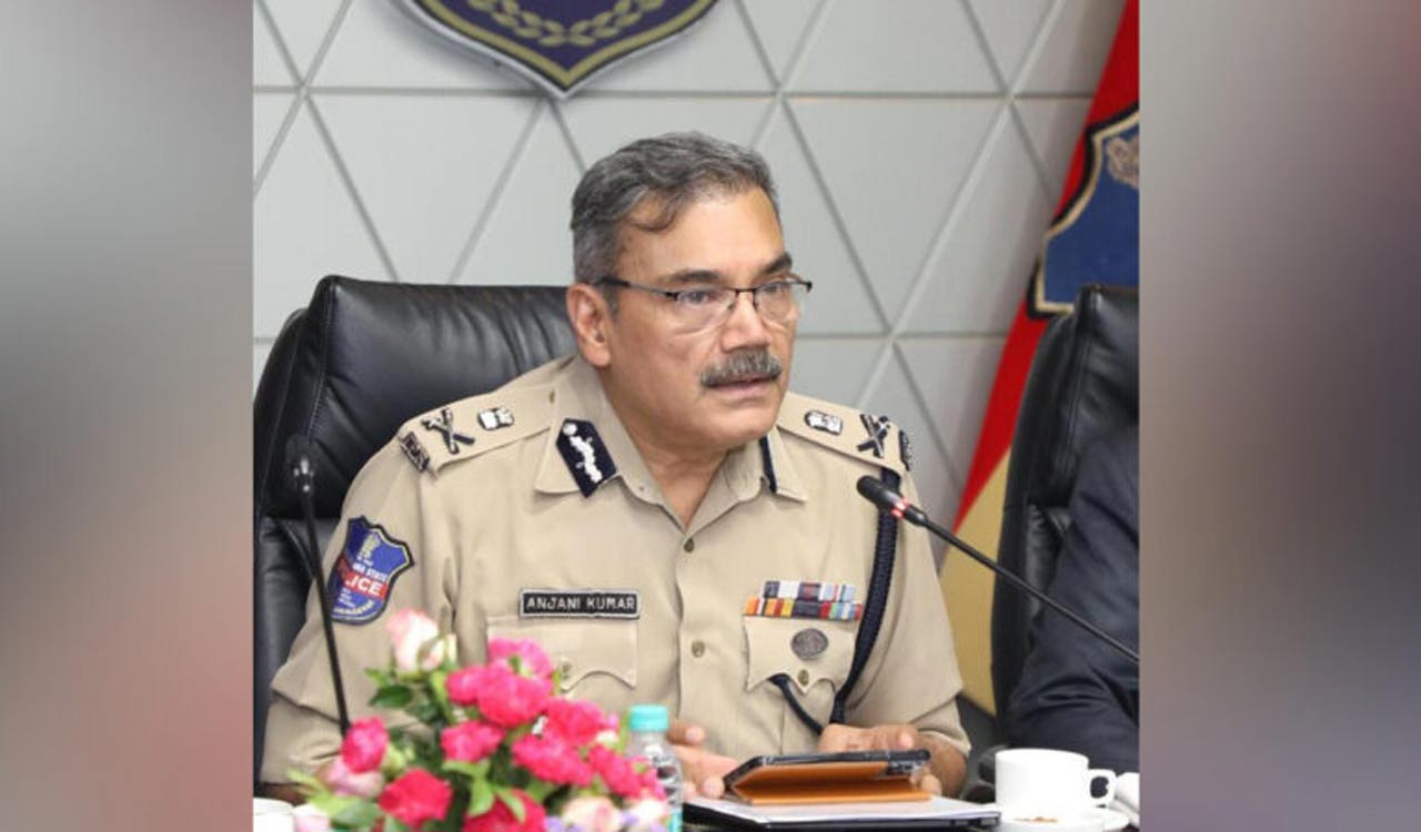 Telangana rains: DGP Anjani Kumar holds meeting with police officials across State