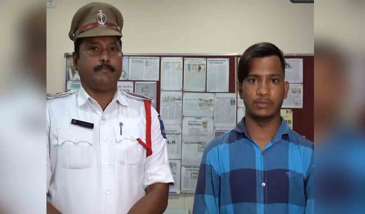 Watch: Youngster perform bike stunts on Durgam Cheruvu Bridge, cops warn of strict action