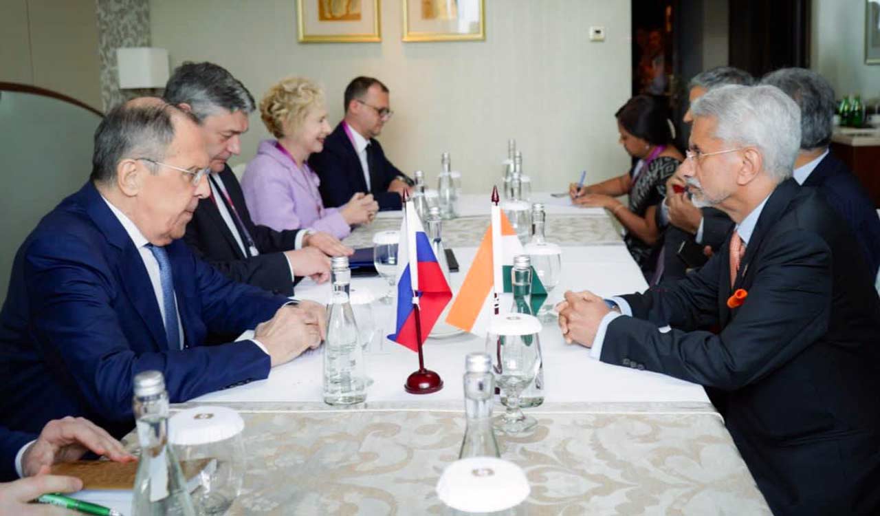EAM Jaishankar holds high-level meeting with Russian counterpart Lavrov in Indonesia