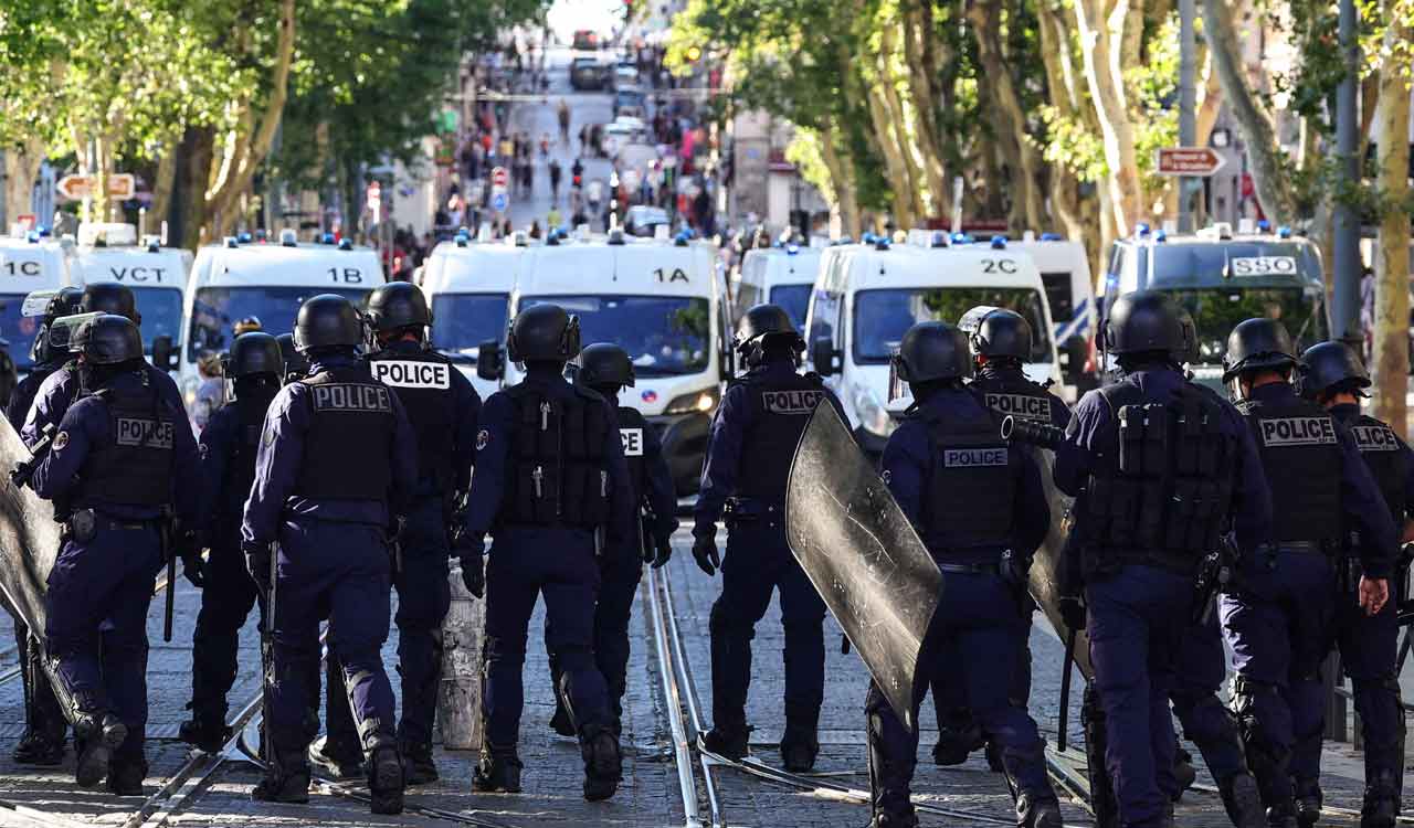 France in Turmoil: Funeral held for slain teen amidst unrest
