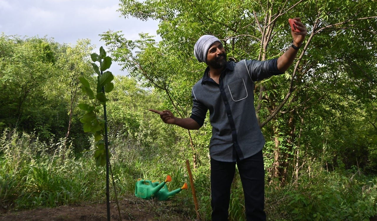 Hyderabad: Actor Sivakarthikeyan takes part in Green India Challenge