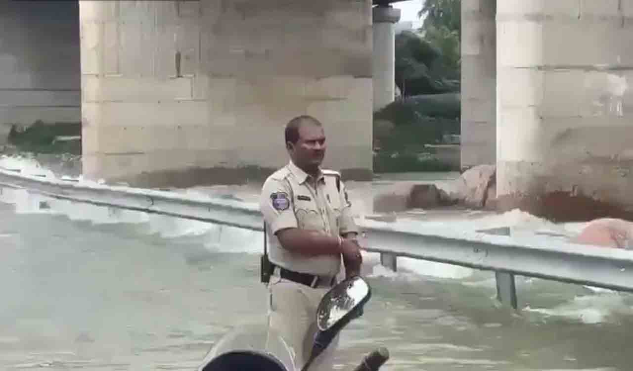 Himayatsagar ORR service road closed for motorists