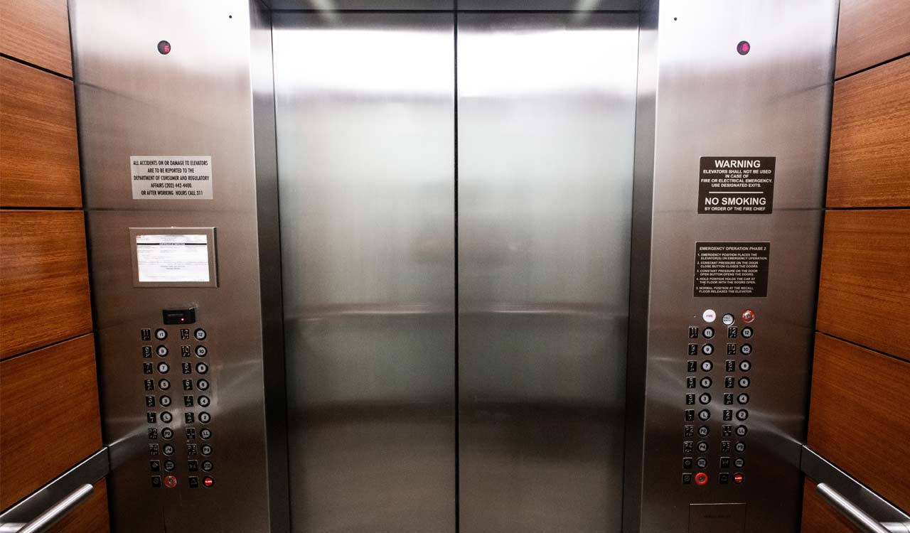 Hyderabad: Fire department rescues 12 people stuck in lift