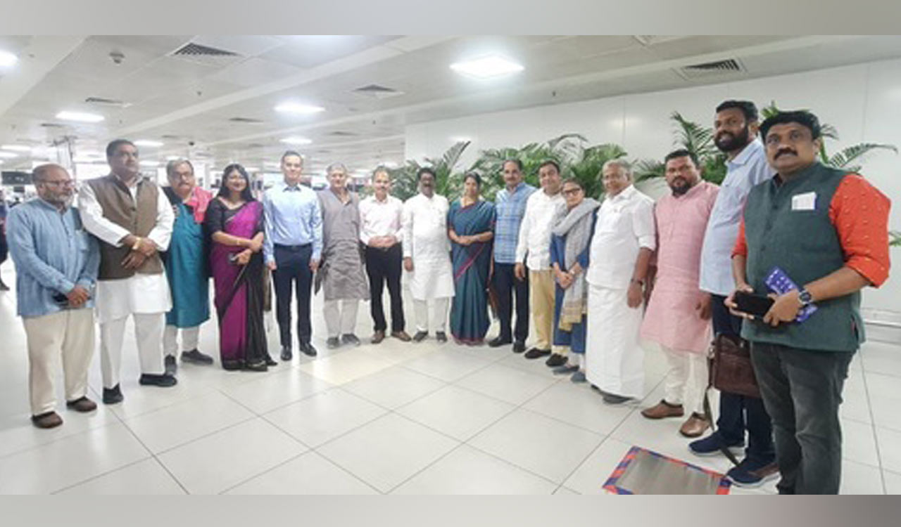 INDIA bloc MPs reach Manipur to assess ground situation