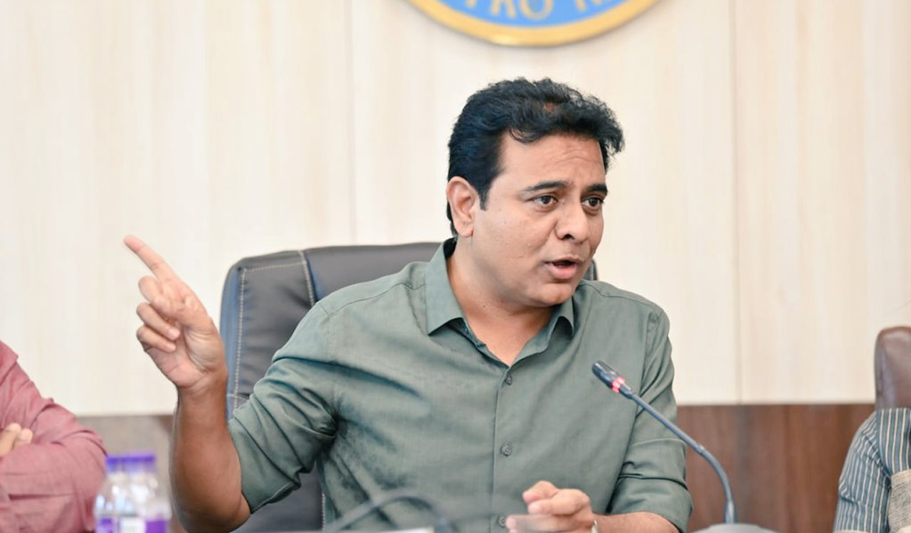 GHMC Ward Offices receiving good response, says KTR