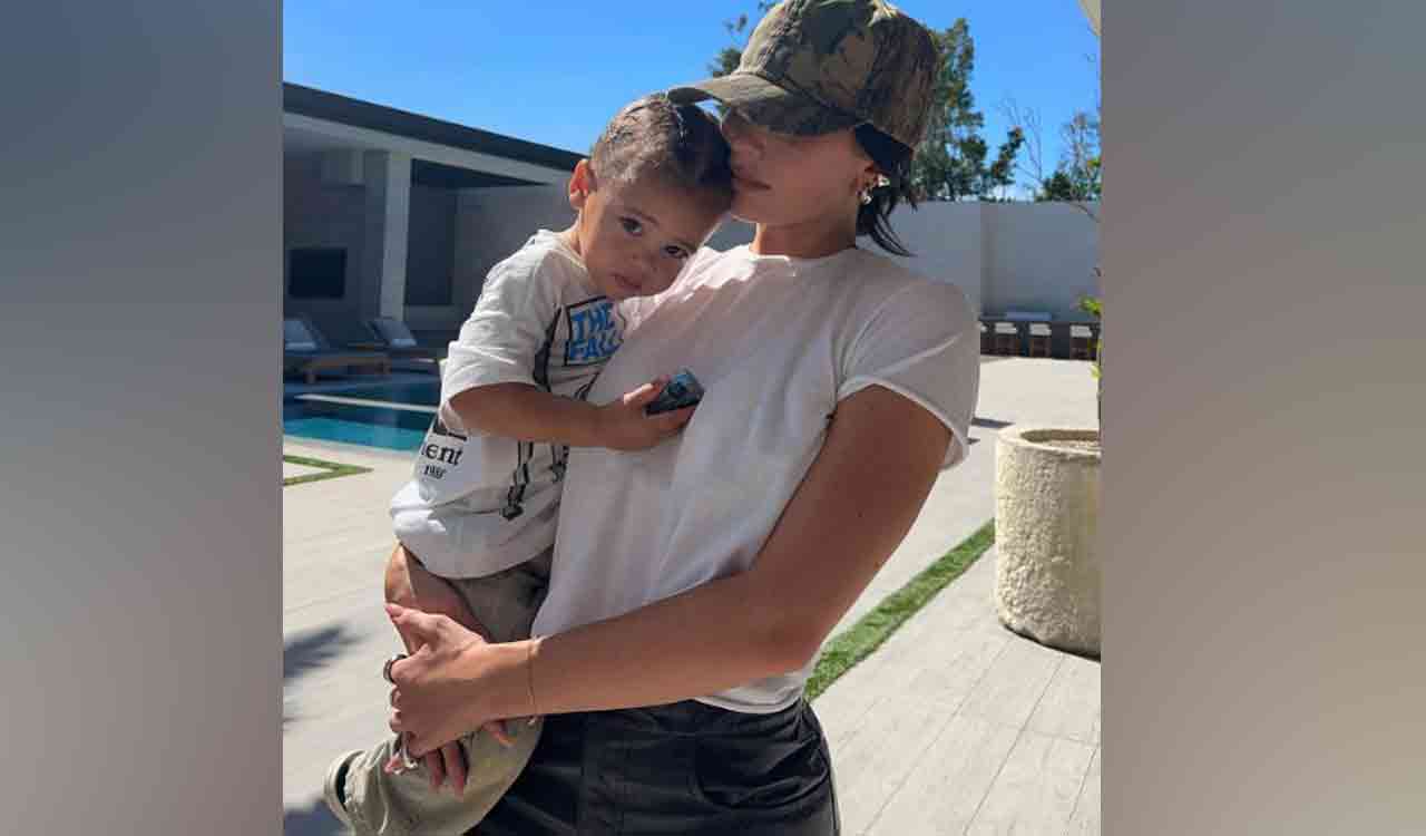 Kylie Jenner shares adorable picture with her son