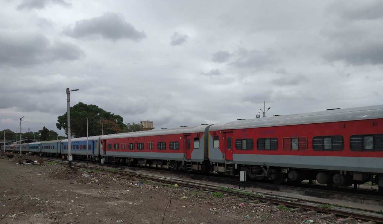 Iconic Mumbai-Surat Flying Ranee Express to get upgraded look