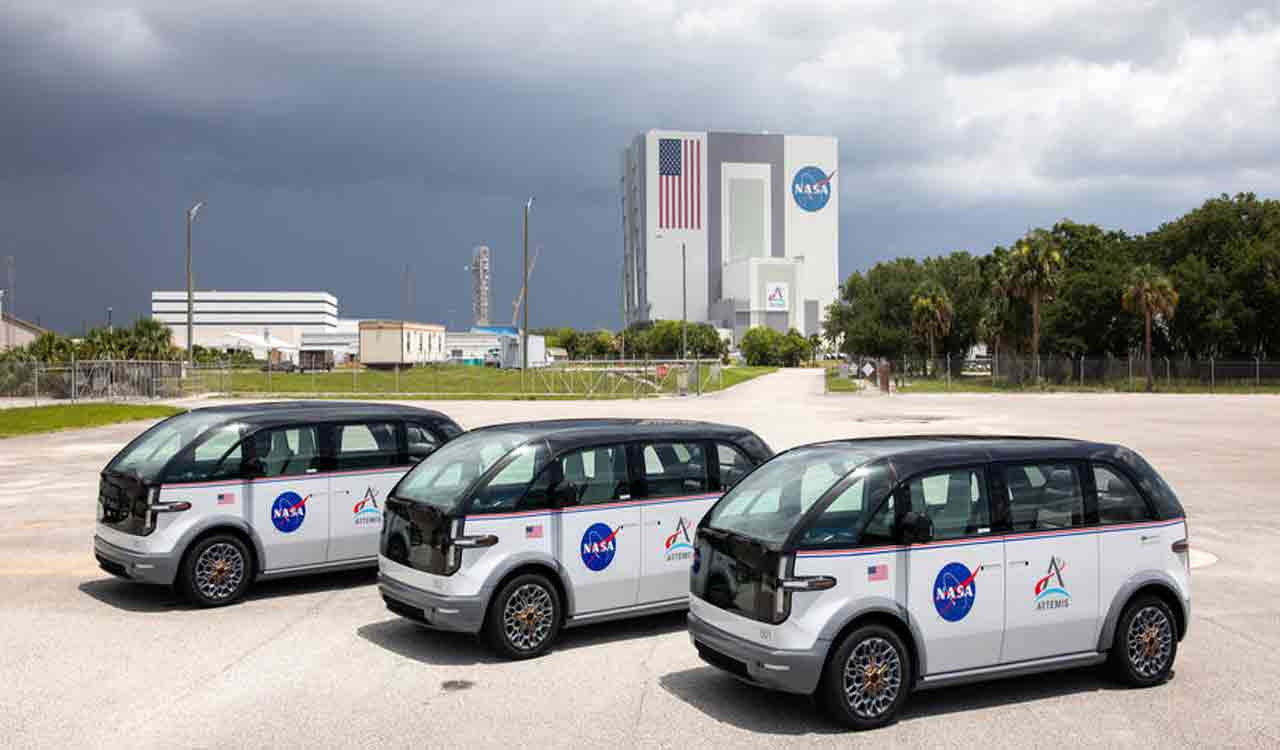 NASA gets 3 electric vans to shuttle Artemis crew to launchpad