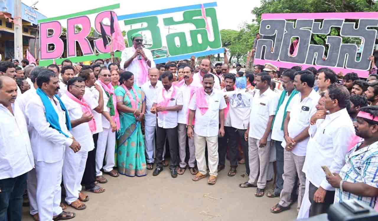 Congress wants to bring dark days into farmer’s lives: Puvvada