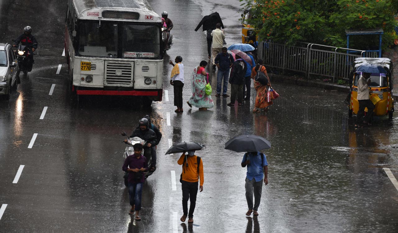 Heavy rains: TSSPDCL appeals to people to be cautious