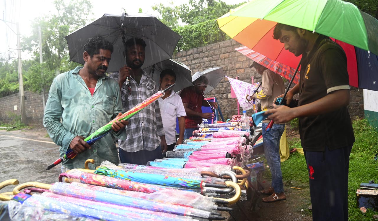 IMD issues yellow alert for districts in TS, forecasts light to moderate rains in Hyderabad this week