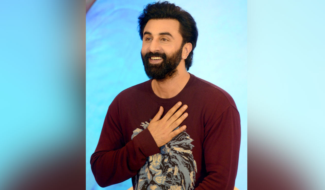 Ranbir Kapoor allegedly ‘harassed’ by a biker; fans call it ‘stupid’