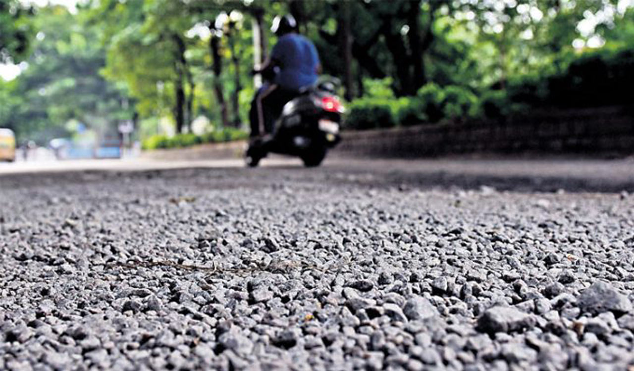 GHMC contractors halt Hyderabad road repairs over unpaid bills