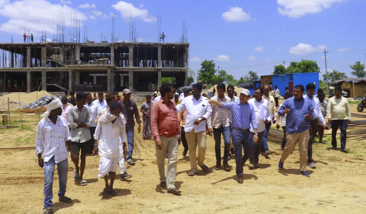 Fast track work on PHCs, Sub-centres: Siddipet Collector tells officials