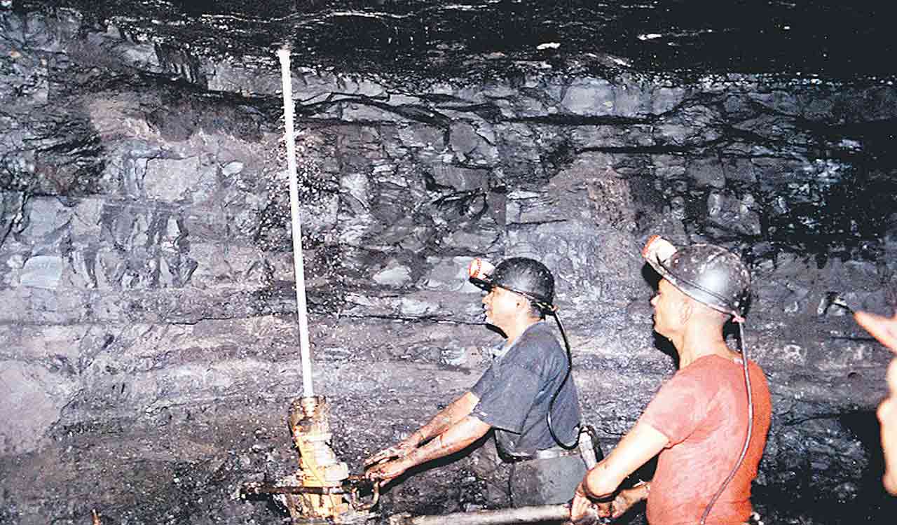 Heavy downpour affects coal production in Singareni mines