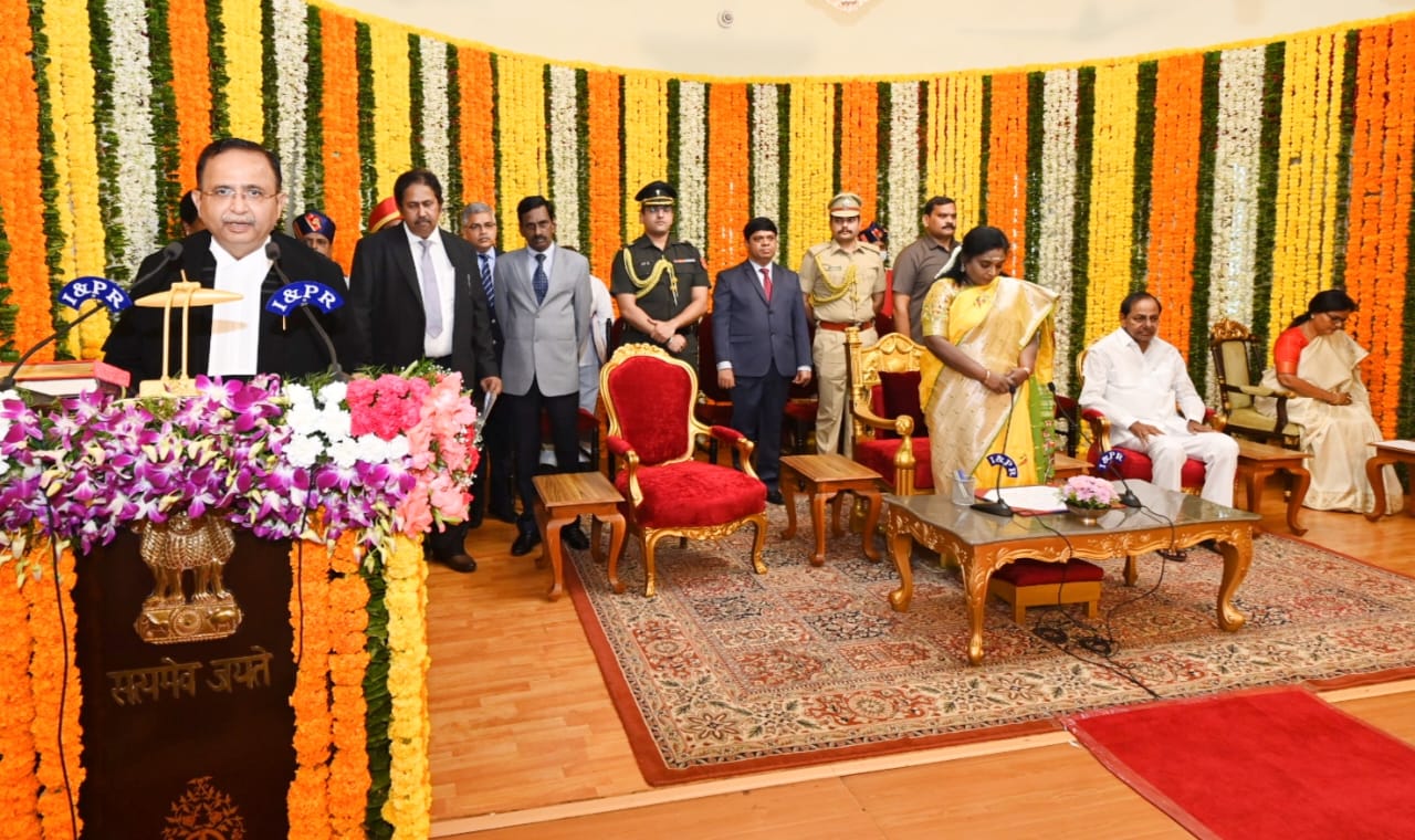 Justice Alok Aradhe takes oath as Chief Justice of Telangana HC