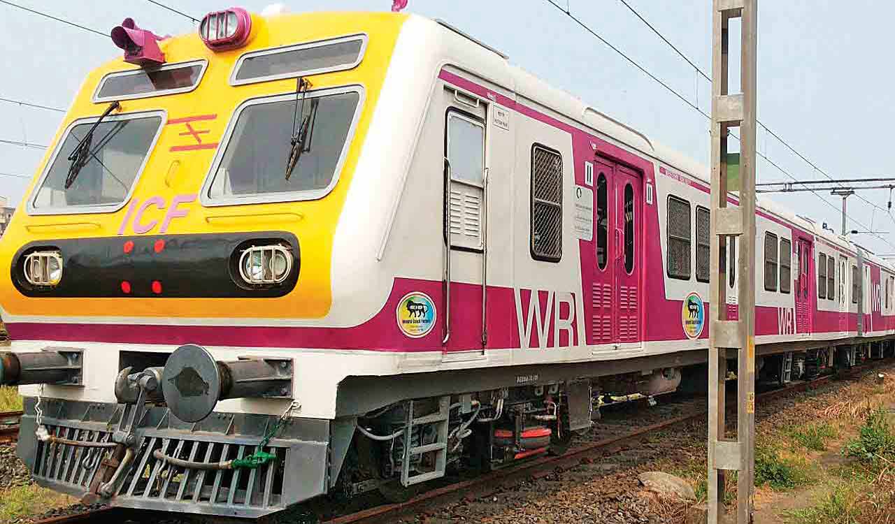 Heavy rains: Local train services on Mumbai suburban section stopped