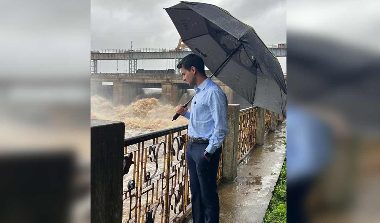 Godavari crosses second warning level in Bhadrachalam