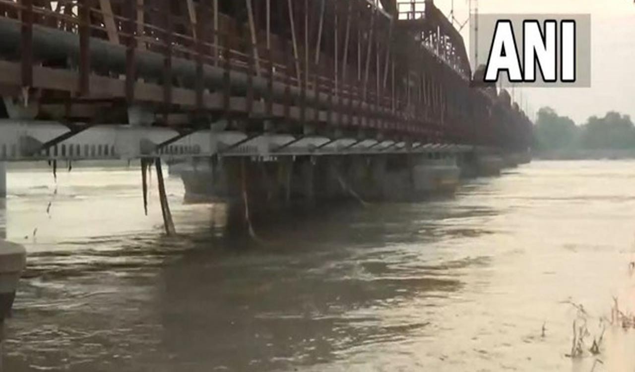 Yamuna’s water level in Delhi drop below danger mark