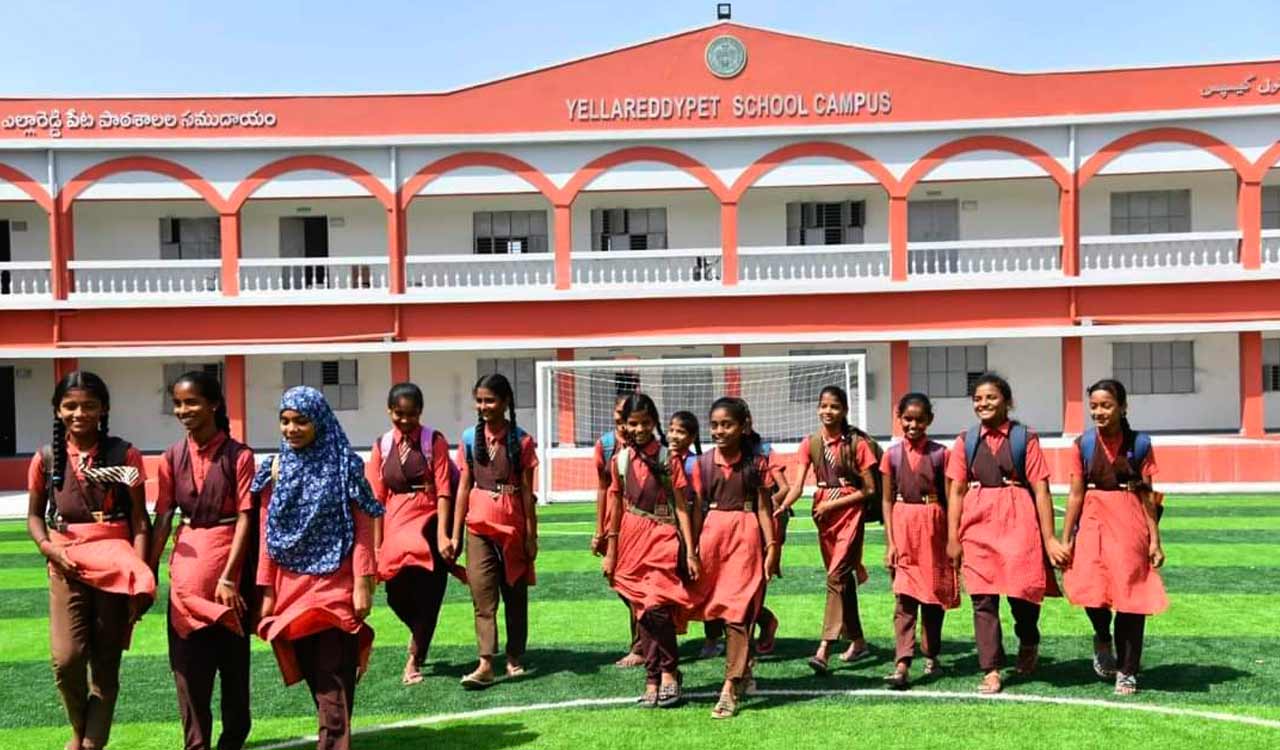 Mana Ooru-Mana Badi: New avatar of Yellareddypet school starts attracting students