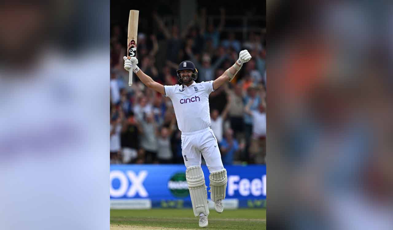 England keeps Ashes series alive with dramatic 3-wicket win over Australia