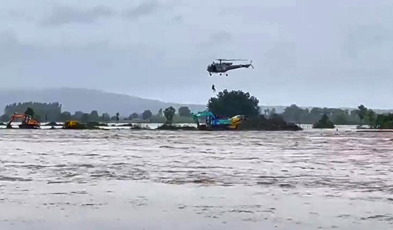 Telangana Rains: IAF choppers from Hakimpet join relief efforts