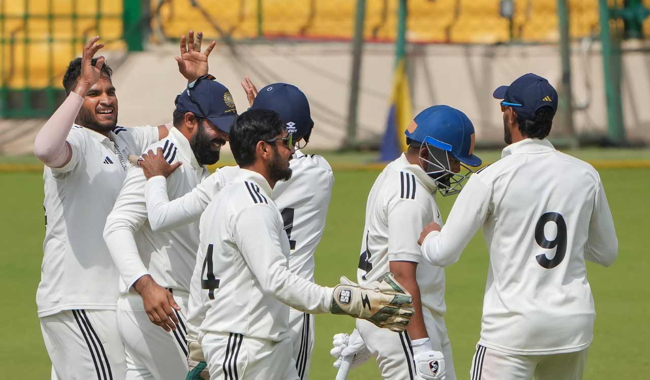 Duleep Trophy: Vidwath’s four-wicket burst gives South Zone edge on day 2