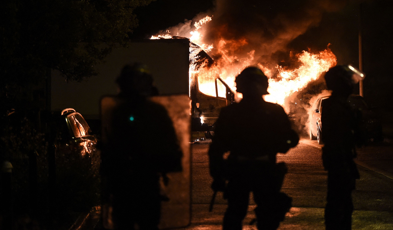 Why social media is being blamed for fuelling riots in France ?