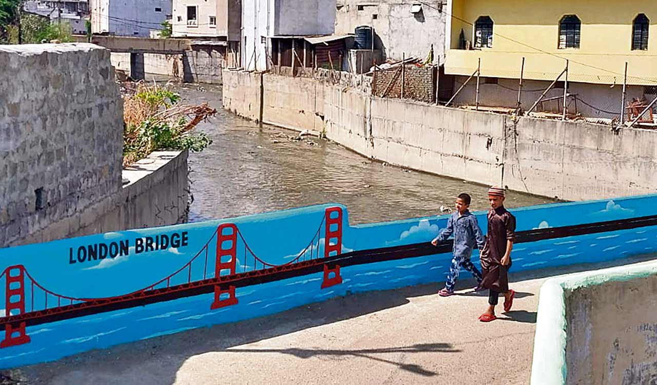 Hyderabad has a London Bridge!