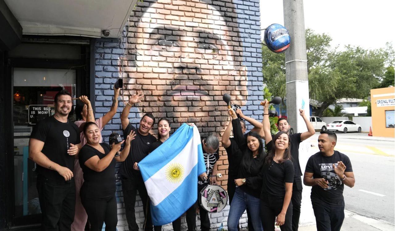 Lionel Messi makes it official by signing with Inter Miami, Major League Soccer