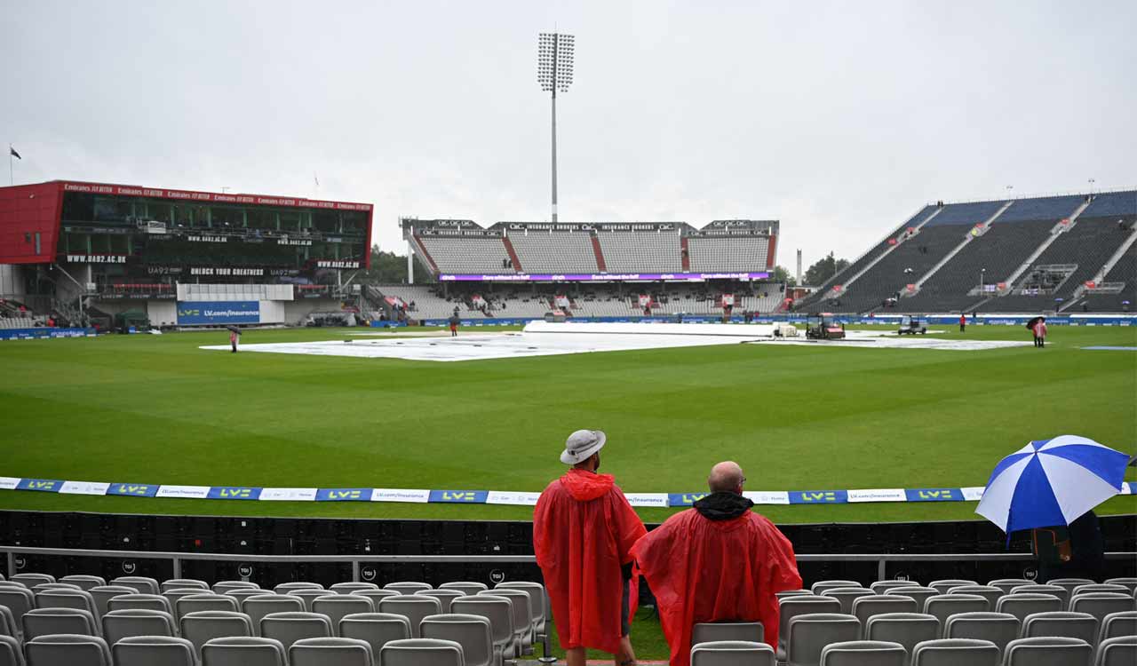 Ashes 2023, 4th Test: Rain delays start of play on Day 4