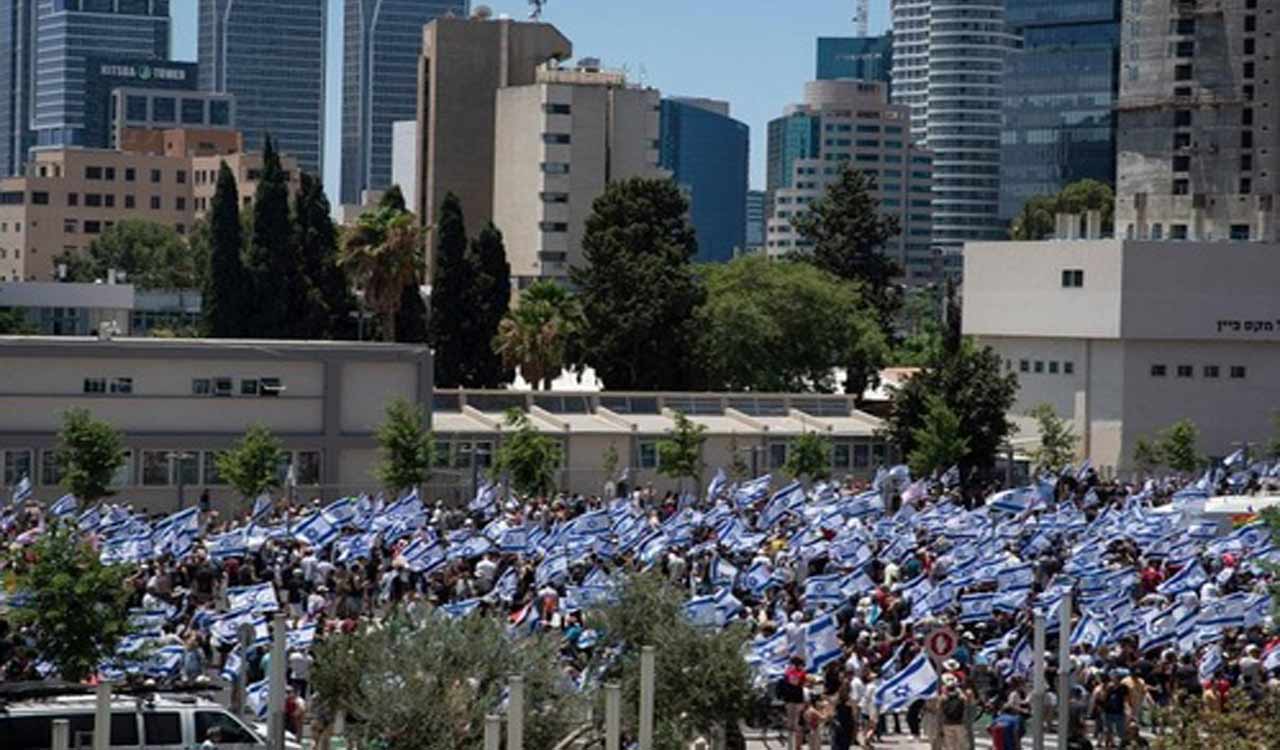 Protest against judicial reform swell in Israel, debate over contentious bill underway in Knesset