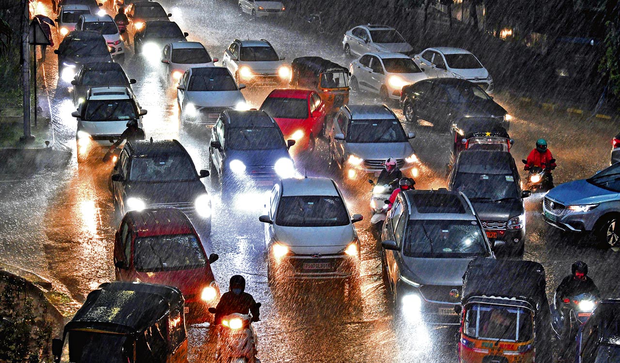 Hyderabad rains: Immediate repairs initiated for pothole-plagued ORR stretch